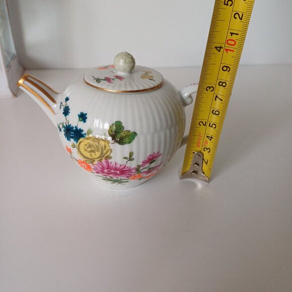 Stunning 1985 Franklin Mint FÜRSTENBERG Fine Porcelain Mini Teapot 6'' x 3.5'' - Picture 14 of 15